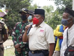 Bupati Sanggau Salurkan Dua Ekor Hewan Kurban