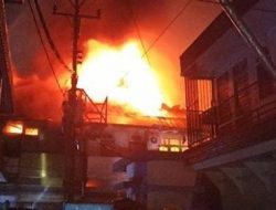 Lima Ruko Kebakaran di Kota Singkawang