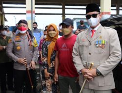 Bupati Kendal Janji Bangun Jembatan Penyebrangan Desa Gempolsewu