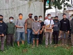 Satpol PP Sambas Tertibkan Sumbangan Masyarakat di Persimpangan Jalan