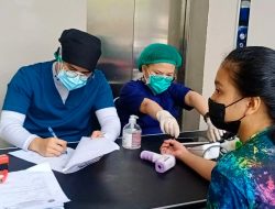 70 Persen Nakes di Kabupaten Sekadau sudah divaksin  Tahap Ketiga