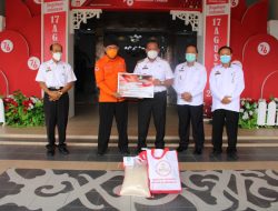 Beras Bantuan dari Presiden dan Gubernur Kalbar Langsung Diserahkan Bupati  Sanggau ke Masyarakat
