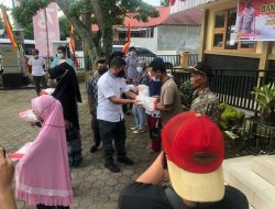 Polda Sumbar Bagikan 350 Paket Sembako Ke Warga Padang Terdampak Banjir
