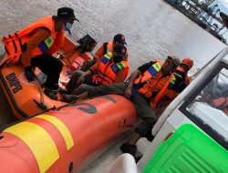 Pandi, Seorang Pemancing Udang yang Tenggelam di Sungai Kapuas Ditemukan