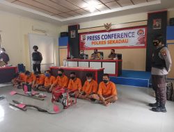 Polisi Ungkap Pelaku Perusakan Kantor Camat Nanga Mahap