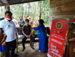 Gencarkan Vaksinasi Sumbar, BIN Turun ke Ladang Masyarakat di Dharmasraya