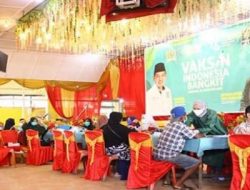 Masyarakat Tebas Kabupaten Sambas Ikuti Vaksinasi Massal Tahap II Indonesia Bangkit