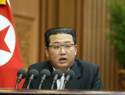 Kim Desak Para Pejabat Korea Utara untuk Atasi “Situasi Suram”