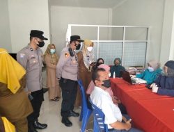Gerai Vaksinasi Lubeg, Keluarga yang Telah di Vaksin Akan di Tandai dengan Adanya Stiker