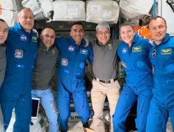 Puing-puing Satelit Rusia Bahayakan Tujuh Astronaut di ISS