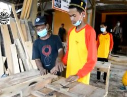 Keren, Program PKW Mebeler Milik PKBM Al-Amiin di Ngawi Diminati Puluhan Milenial