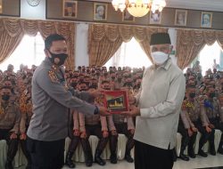 Gubernur Sumbar Motivasi Siswa Bintara Tentang Pentingnya Persatuan