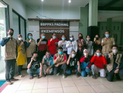 BP2MI Padang Pulangkan Sembilan PMI Non Prosedur Asal Sumbar ke Asal Masing – Masing