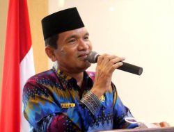 Kakanwil Kemenag Sumbar: Kalobarasi Teknologi dan Literasi Penting Untuk Cetak Guru Profesional di Era 4.0