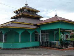 Peduli Rumah Ibadah, PLN UP3 Pontianak Salurkan Bantuan Sarana Ibadah