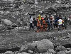 Jumlah Korban Tewas Akibat Letusan Gunung Semeru Jadi 13