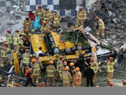 Pencarian Berlanjut di Lokasi Bangunan yang Ambruk di Korsel