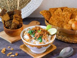 Sukses Bertahan Hingga 15 Tahun Beroperasi, Berikut Tips Soto Angkring Mas Boed dalam Menjaga Eksistensinya