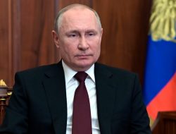 Putin Tandatangani Dekrit tentang Kemerdekaan Kelompok Separatis Ukraina
