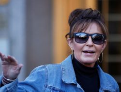 Kasus Pencemaran Nama Baik Sarah Palin oleh New York Times Ditolak Juri Persidangan