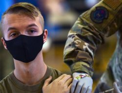 Militer AS akan Pecat Tentara Yang Tak Divaksinasi