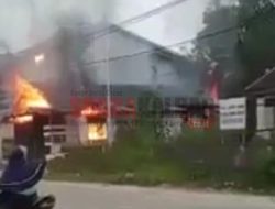 Diduga Korsleting, Warung Minum Eva Triyanti di Sidas Terbakar