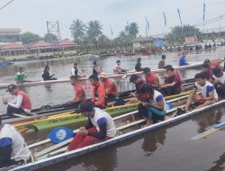 Tim Dayung Berkelas Internasional Tampil di Kejuaraan Sampan Bidar Mempawah