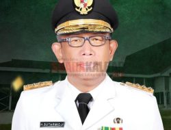 Keren, Sutarmidji Dinobatkan Sebagai Tokoh Pemberdayaan Nasional