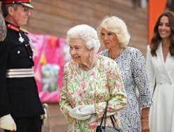 Ratu Elizabeth Dukung Rencana Beri Gelar ‘Ratu’ bagi Camilla