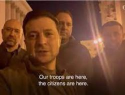 Presiden Ukraina Zelenskyy Tolak Tawaran AS untuk Dievakuasi dari Kyiv