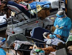 Hong Kong Pertimbangkan ‘Lockdown’ di Tengah Lonjakan Kasus COVID-19