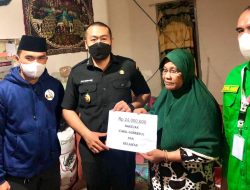Wakil Gubernur Sumbar Bantu Korban Kebakaran di Agam