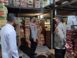 Kapolres Sanggau Cek Ketersediaan Minyak Goreng di Pasar