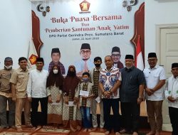 Dibulan Penuh Berkah, DPD Partai Gerindra Sumbar Santuni 50 Anak Yatim