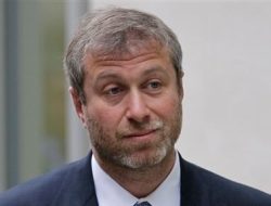 Inggris Bekukan Aset Dua Rekan Dekat Abramovich