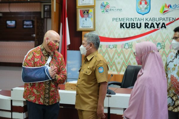 terima kunjungan