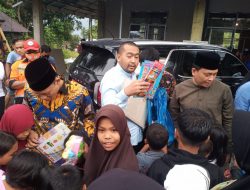 Awal Ramadhan, Wagub Sumbar Serahkan Bantuan Gempa Pasaman
