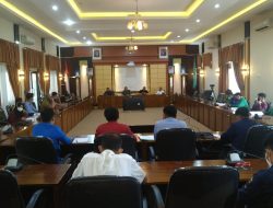 Datangi Gedung DPRD Kalbar, 12 Tuntutan Mahasiswa untuk Pemerintah