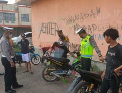 Tertibkan Motor Knalpot Racing di Sungai Pinyuh, Satlantas Polres Mempawah Berikan Edukasi