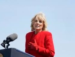 Jill Biden akan Bahas Community College
