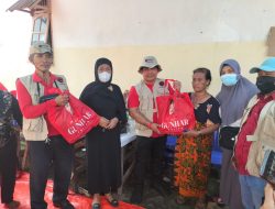Aksi Peduli Korban Kebakaran, BAGUNA PDIP Palembang Salurkan Bantuan Sembako