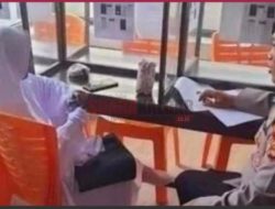 Keliling Rumah Warga hingga Tengah Malam Minta Uang, Wanita Berjubah Putih Terlilit 11 Utang Pinjol