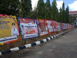 Ratusan Karangan Bunga Hiasi Kantor Bupati Landak, Jelang Berakhir Jabatan Karolin-Heriadi
