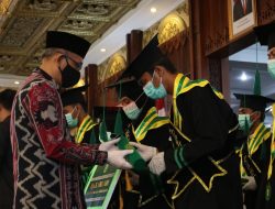 181 Hafiz dan Hafizah se Kalbar Diwisuda