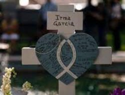 Suami Guru Korban Penembakan Texas Turut Wafat karena Serangan Jantung