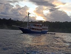 Kecelakaan Kapal di Perairan Kepulauan Mentawai, Tim Sar Gabungan Berhasil Selamatkan 16 WNA