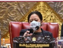 Heboh Puan Maharani Muncul di Podium Formula E Jakarta, Netizen: Juara Harapan Matikan Mic