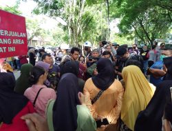 Sejumlah Pedagang Kaki Lima di Kawasan Untan Pontianak Tolak dipindahkan