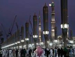 Saudi Sambut Jemaah Haji Asing Pertama dari Indonesia