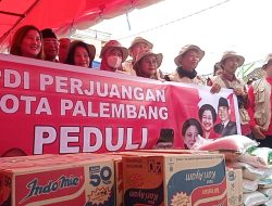 DPC PDI Perjuangan Kota Palembang Berikan Bantuan Puluhan Korban Kebakaran di Batu Ampar